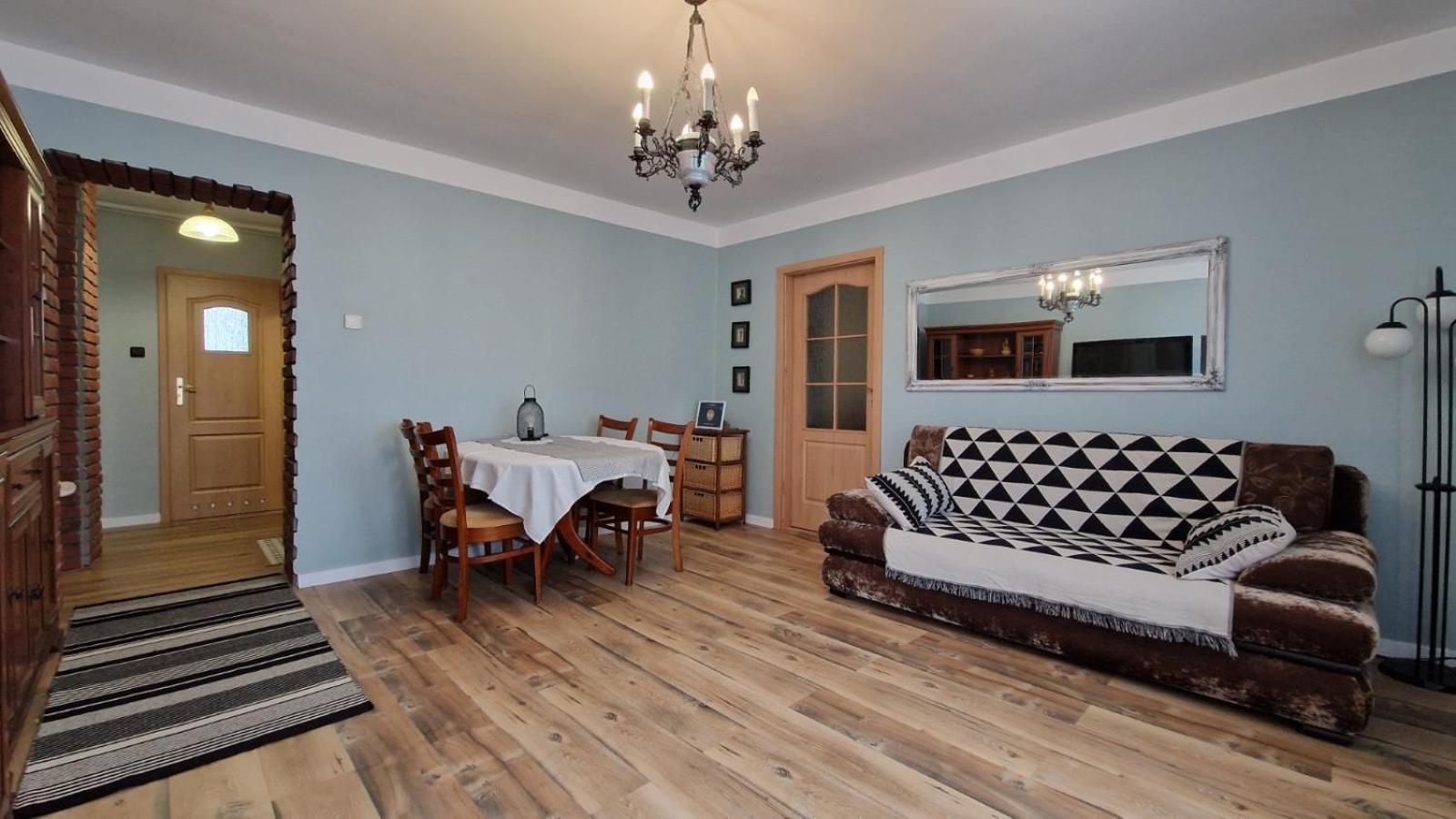 Apartament Classic Lägenhet Malbork Exteriör bild